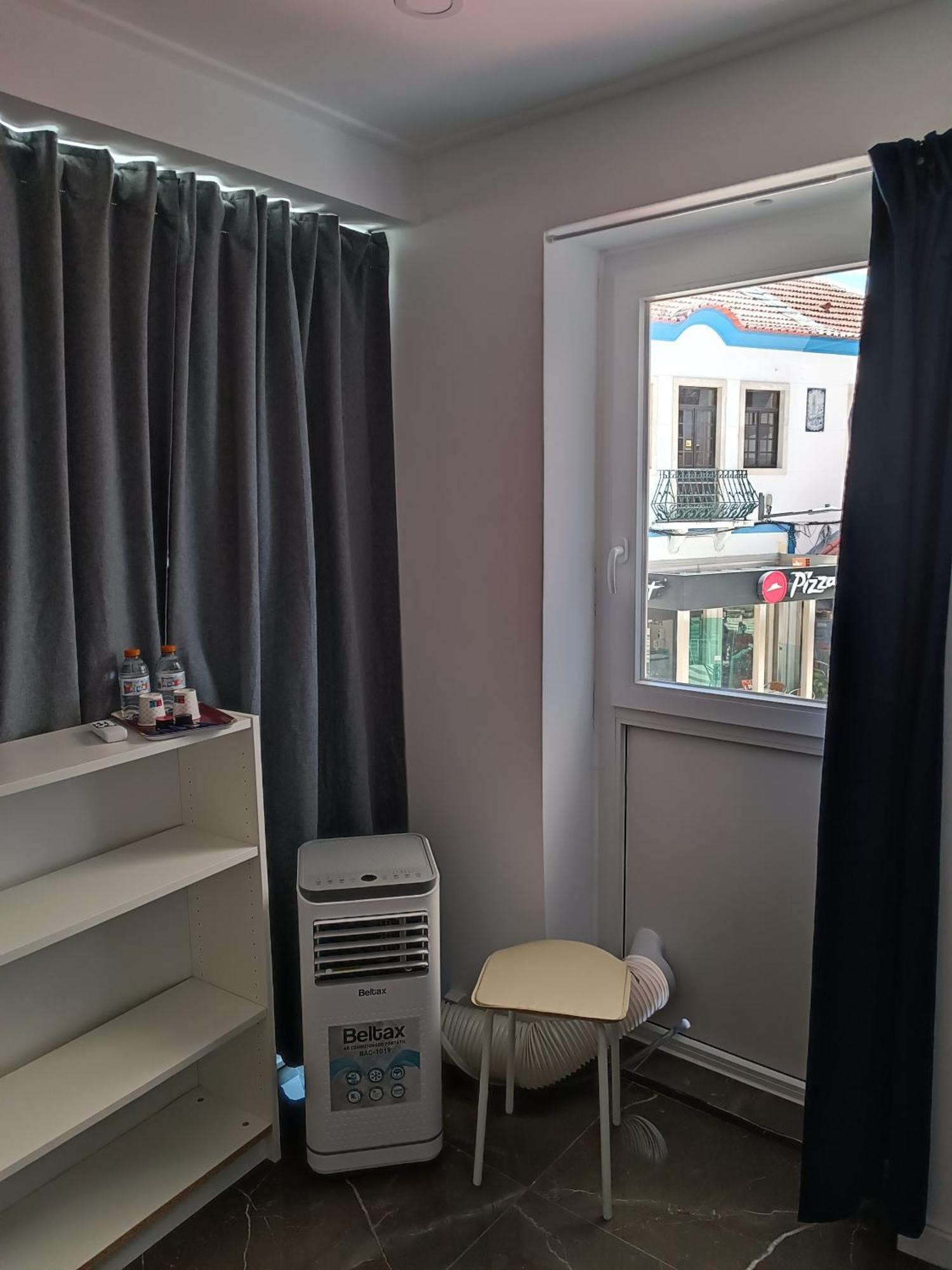 Plaza Caparica Hostel Costa de Caparica Eksteriør billede
