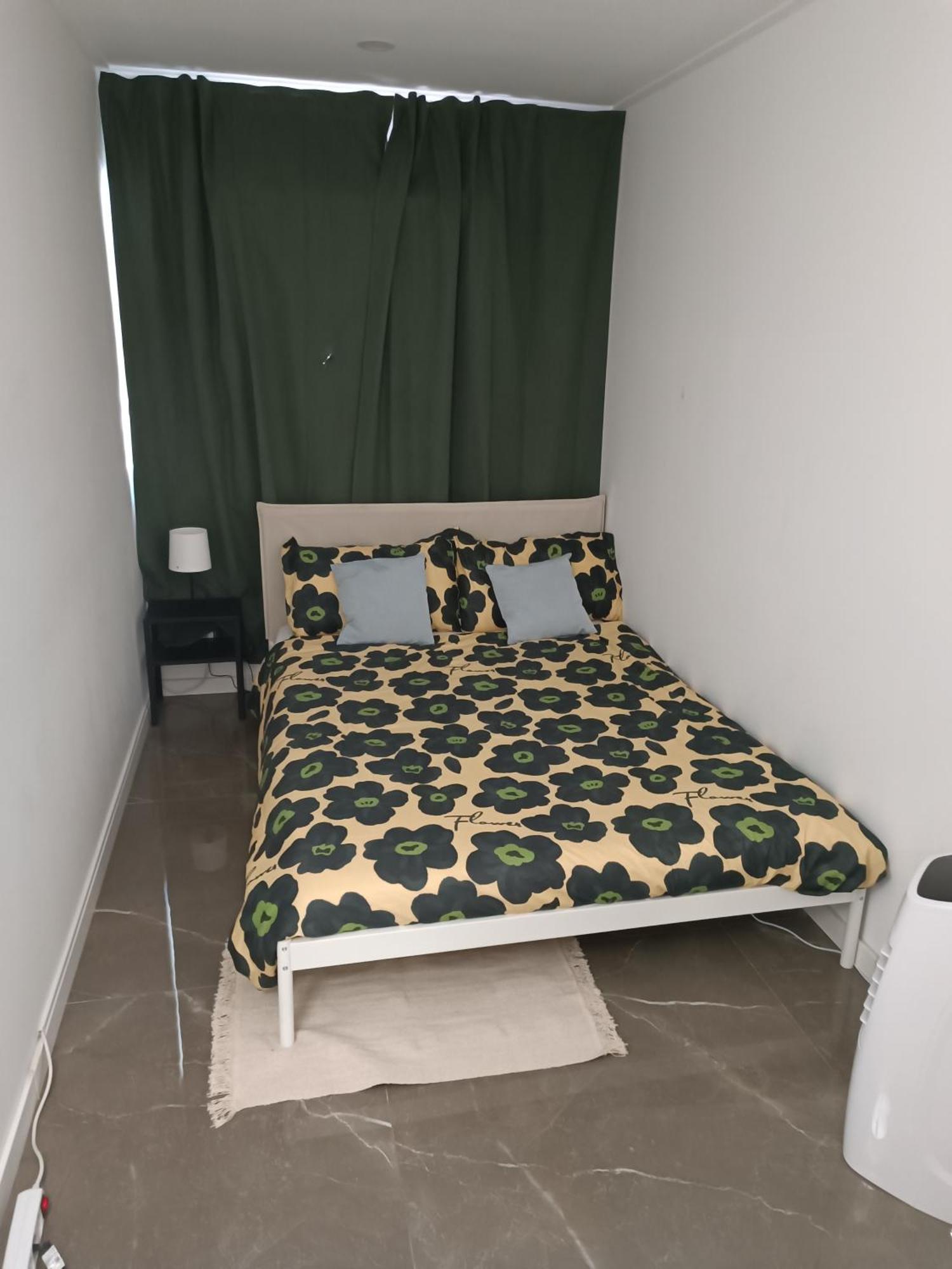 Plaza Caparica Hostel Costa de Caparica Eksteriør billede